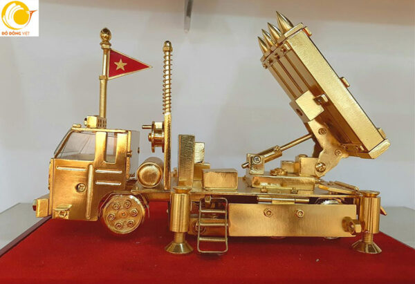 Mô hình tên lửa S 300 đồng mạ vàng 24k